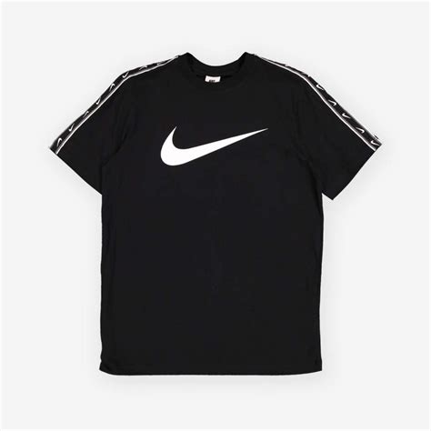 Nike repeat t shirt